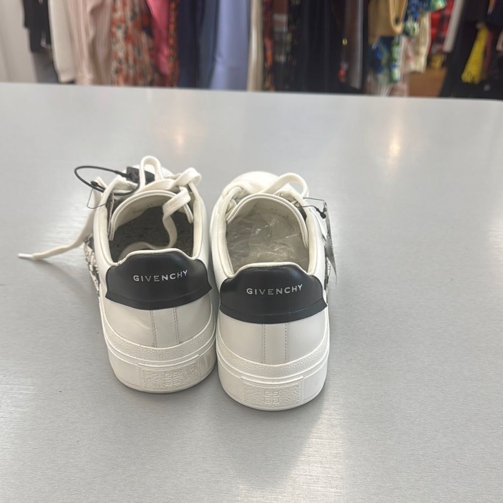 Givenchy sneakers - Picture 5 of 9